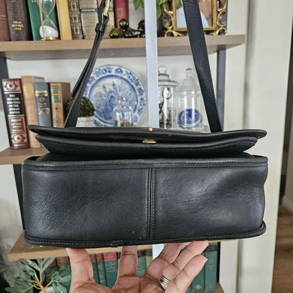 Rare! 80s Coach United States Stamp Ranch Stewardess Saddle Bag Black 0588-130 - Picture 5 of 16